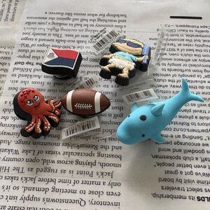 Sint Maarten Flag, Rugrats Chuckie, Octopus, Dolphin, Football, Croc Jibbitz